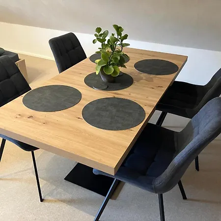 Grosse Mit Kueche In Der Naehe Von Hamburg