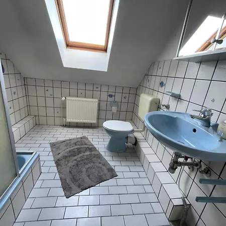 Grosse Mit Kueche In Der Naehe Von Hamburg *